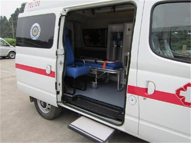 赤壁救护车出租服务案例7